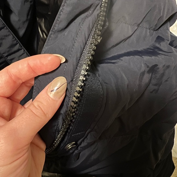 Canada Goose Navy Puffer Vest - Picture 10 of 14